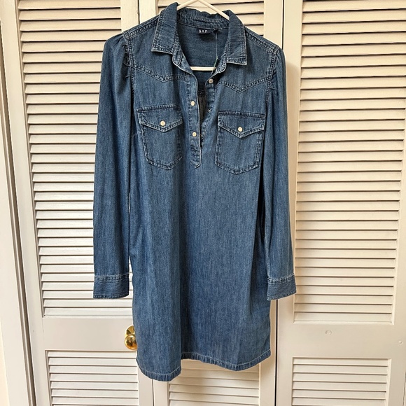 Gap Denim Cotton Dress Four Pockets Gathered Shoulders Small Tall NWT - Picture 1 of 14